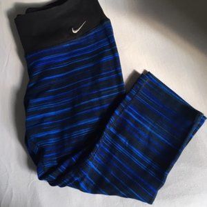 Free With Bundle: Nike Cropped Leggings